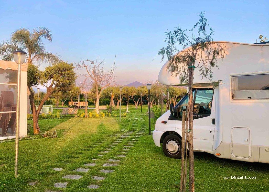 Area Sosta Camper 80045 Pompei NA