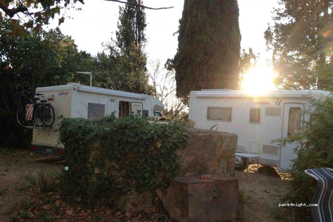 Le Somail Parking-Aire de stationnement CC - Foto 3