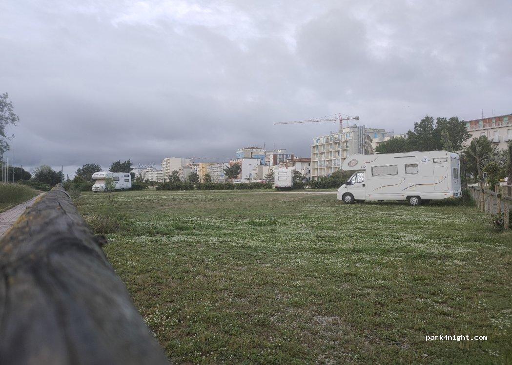 Parcheggio camper Comacchio - Foto 3