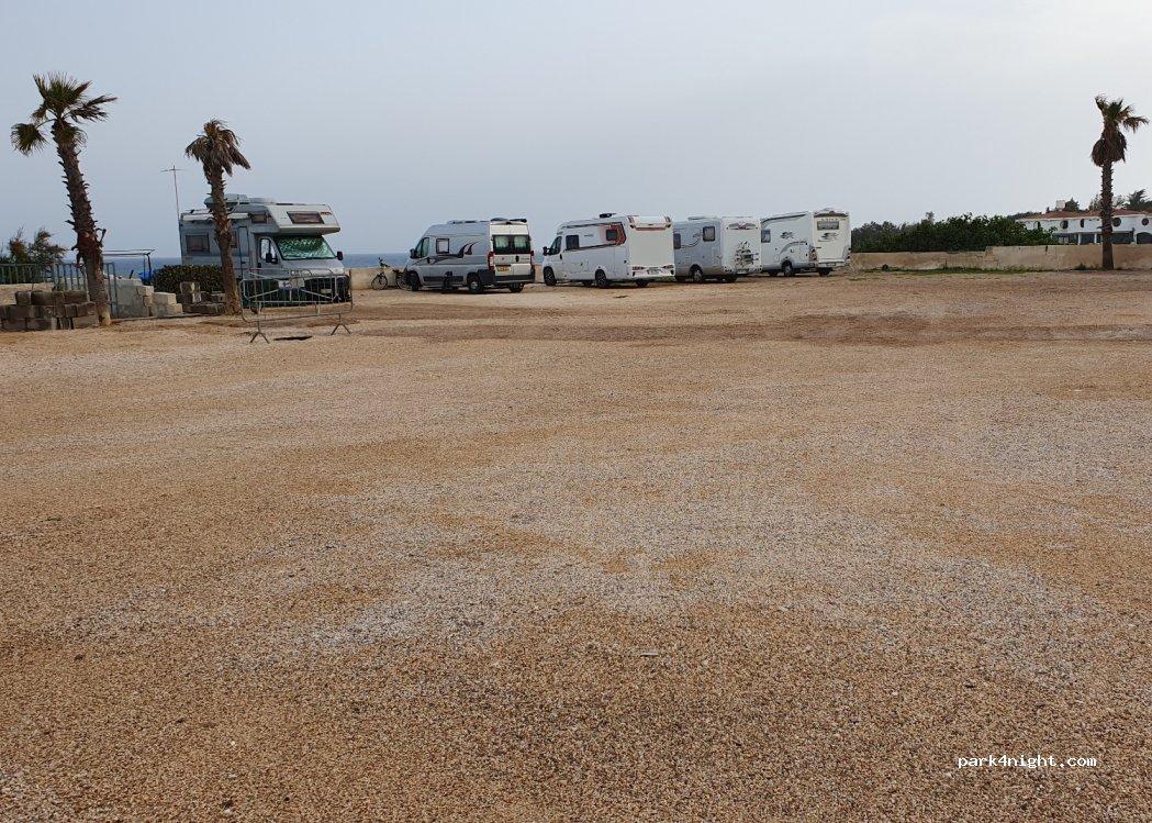 Area sosta camper 74026 Monti D'arena-bosco Caggione TA - Foto 4