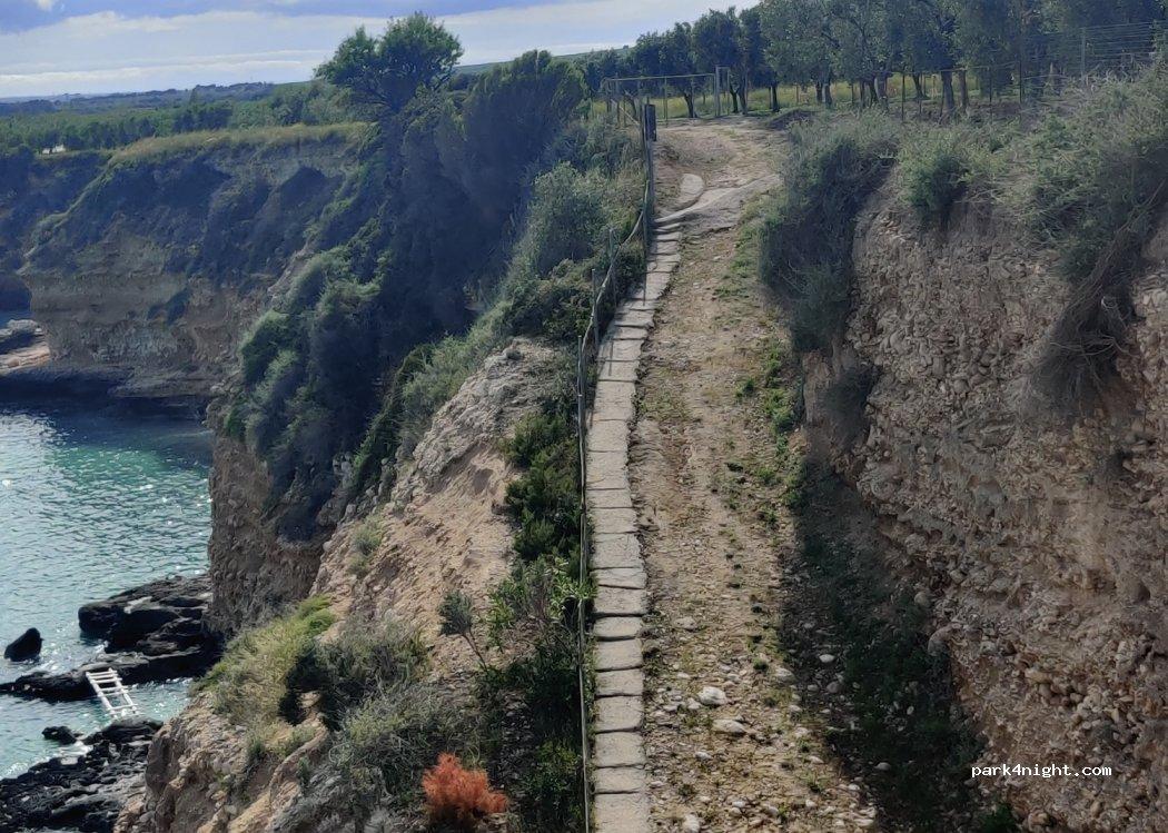 Area sosta camper e Parcheggio Mare Azzurro - Foto 3