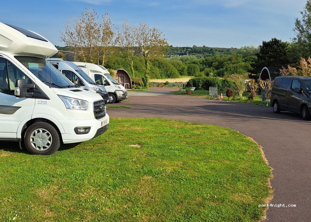 Aire camping -car Collignon - Foto 3