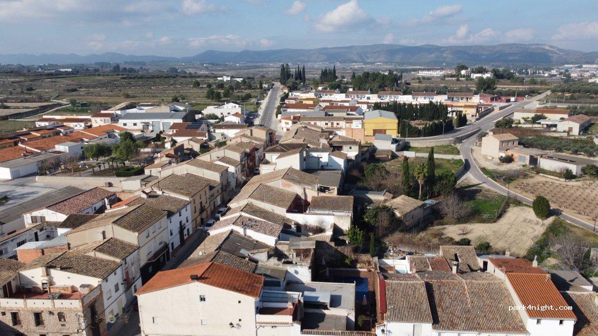 Área de autocaravanas Benissuera - Foto 2