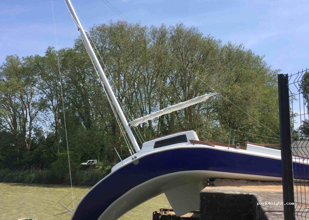 Aire de camping-car LE PELLERIN - Foto 7