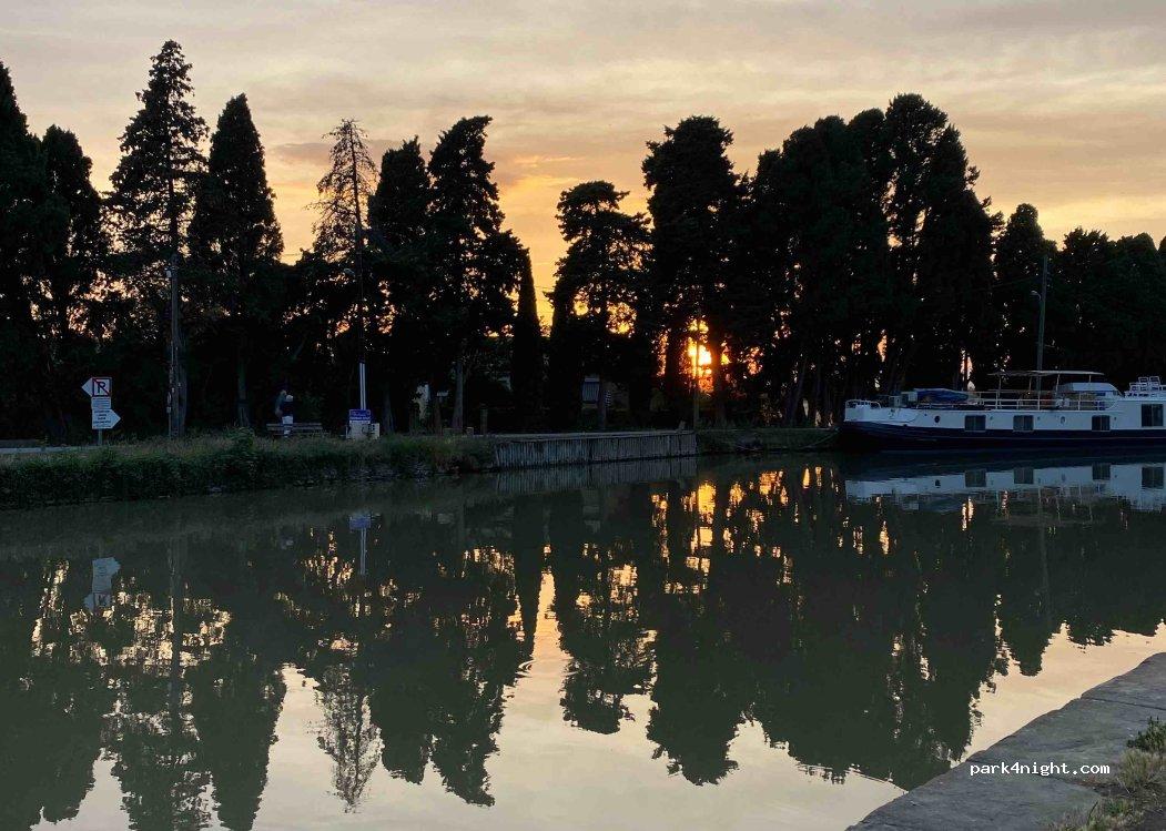 Le Somail Parking-Aire de stationnement CC - Foto 4