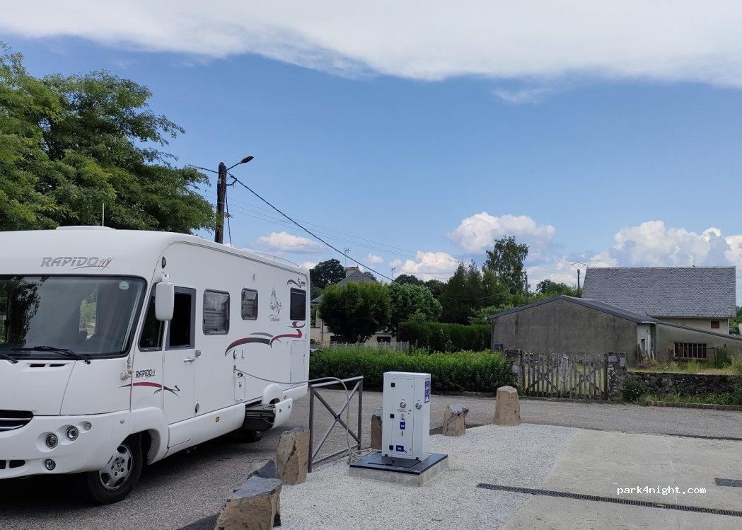 Place des Auzerals - Foto 2