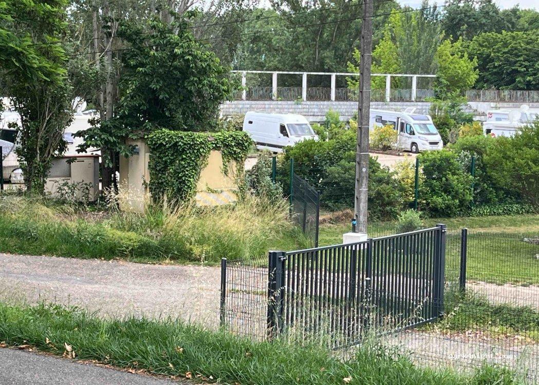 Aire de camping-cars des Berges du Tarn - Foto 4