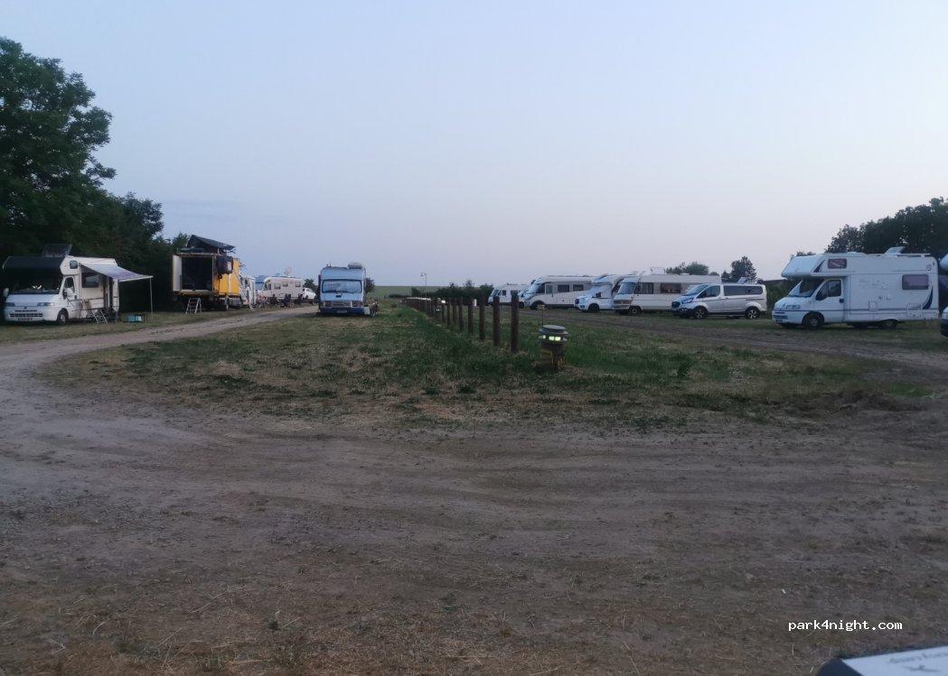 aire de services et stationnement camping-cars 57570 Rodemack - Foto 5