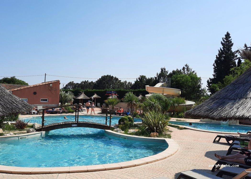 Camping Les Fontaines *****