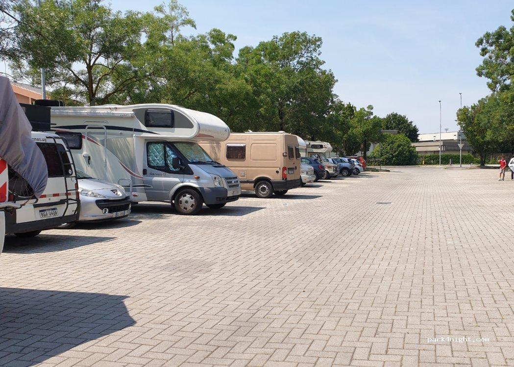 Area Carico e Scarico - Bollate - Foto 4