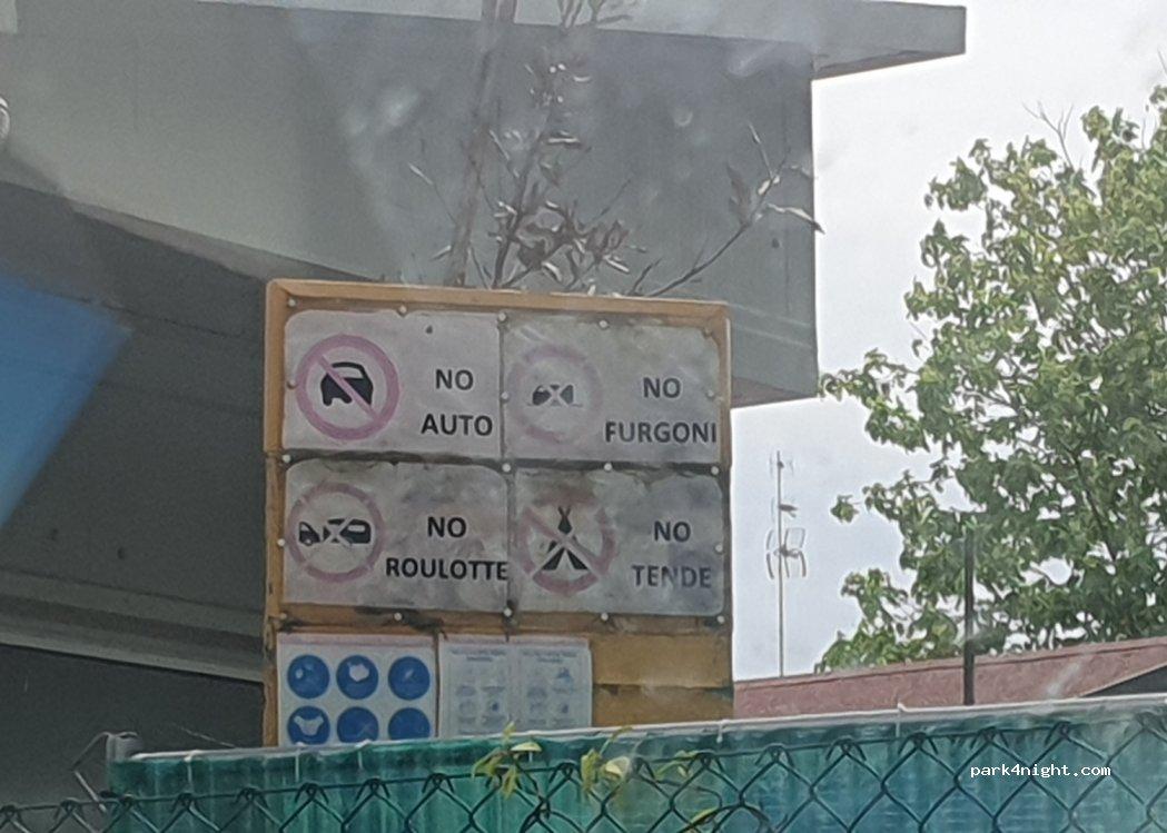 Area Sosta Camper - Casalborsetti - Foto 6