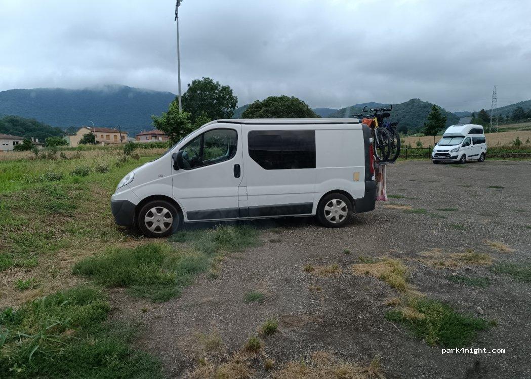 Área autocaravanas Santa Pau