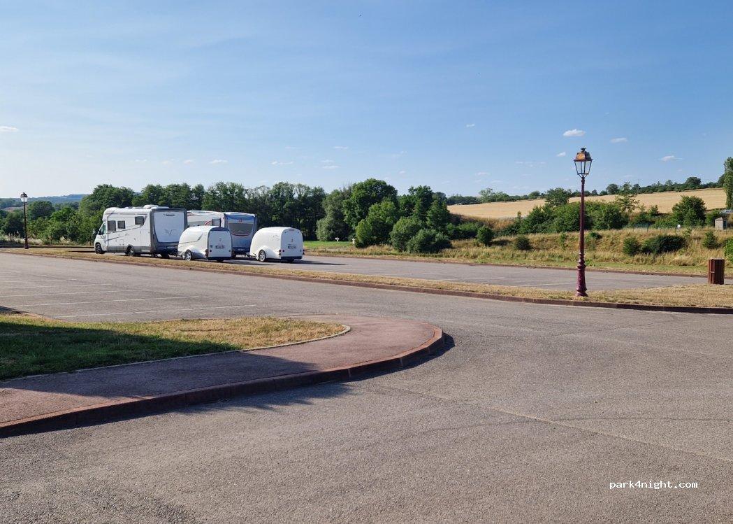 Aire de Camping-Car Bulgneville - Foto 3