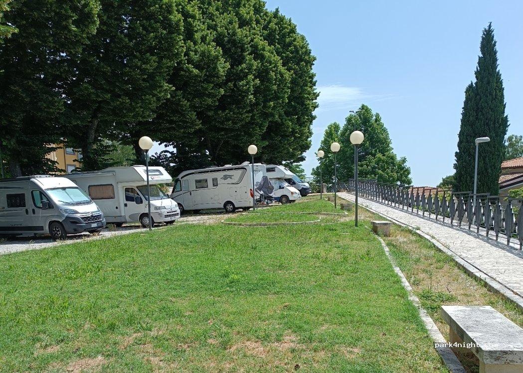Area sosta camper 67100 L'Aquila AQ - Foto 6
