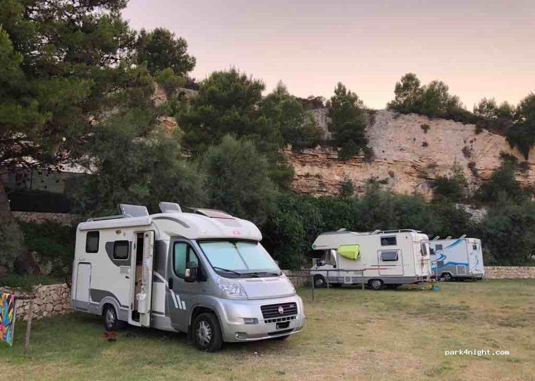 Parcheggio Attrezzato per Camper “Baia di San Lorenzo” - Foto 3