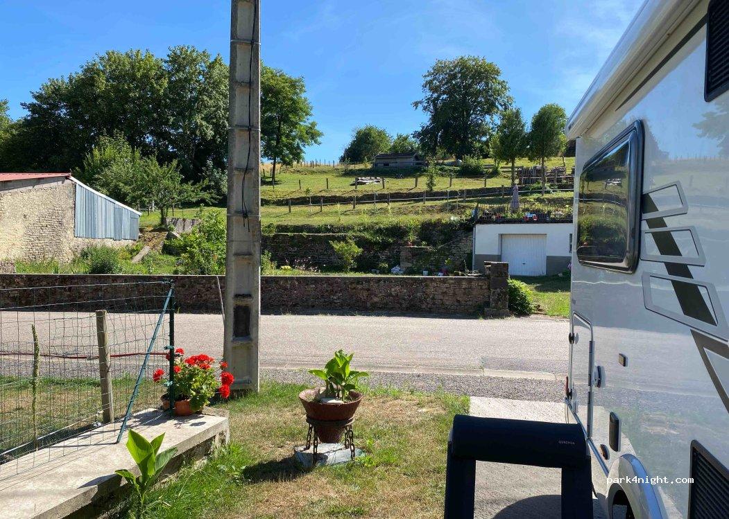 aire de stationnement camping cars 88240 La Vôge-les-Bains - Foto 7