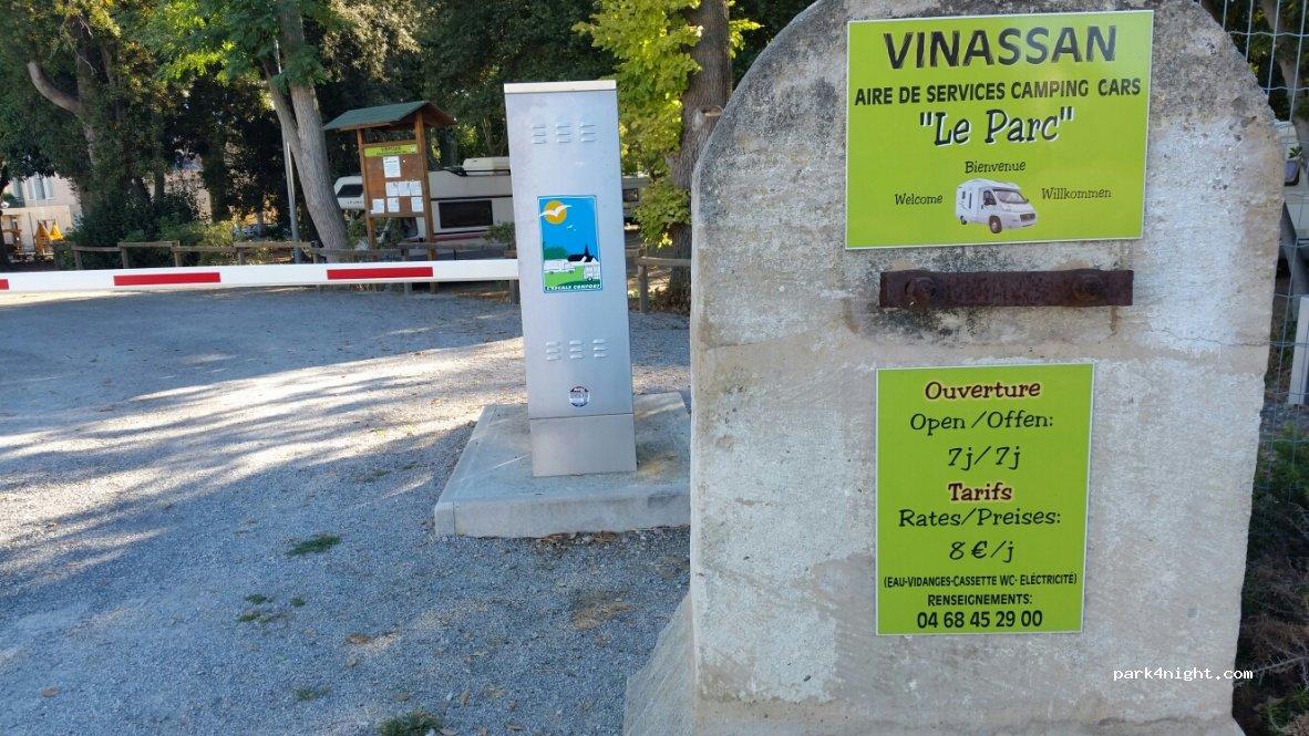 AiRE DE SERViCES CAMPiNG CARS "Le Parc" - Foto 4