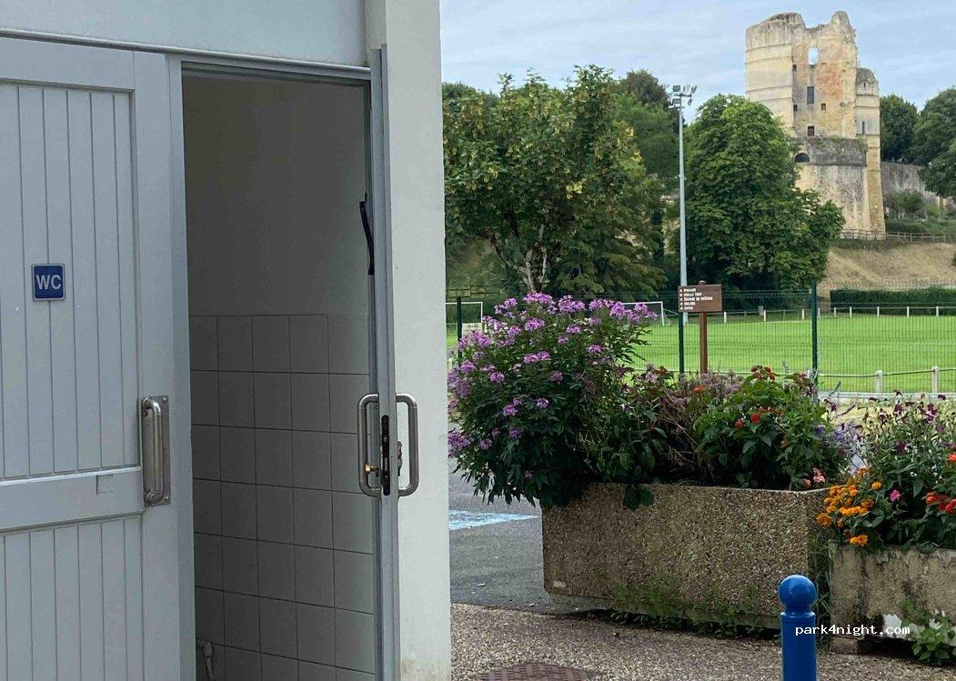 Aire de camping-cars de Montguyon - Foto 4