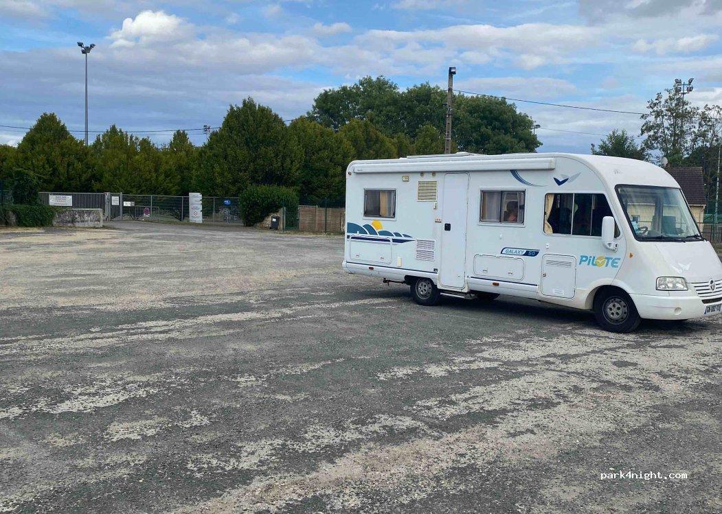 Aire CAMPING-CAR PARK de Dreux - Foto 2