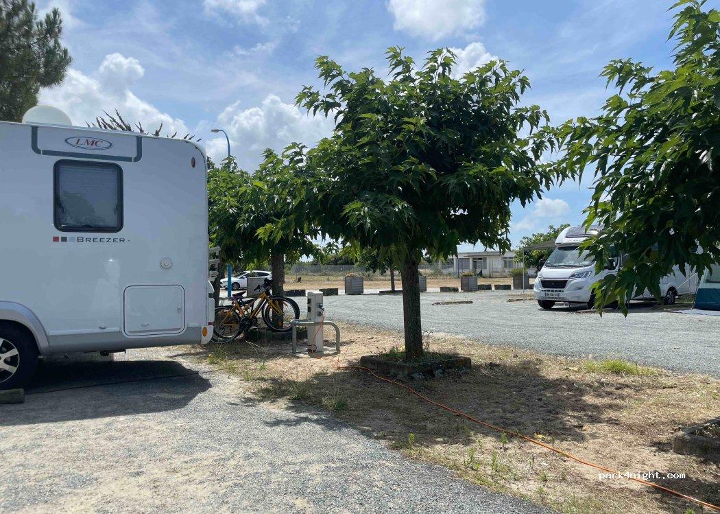 Aire de camping-car de la Plage de la Chambrette - Foto 3