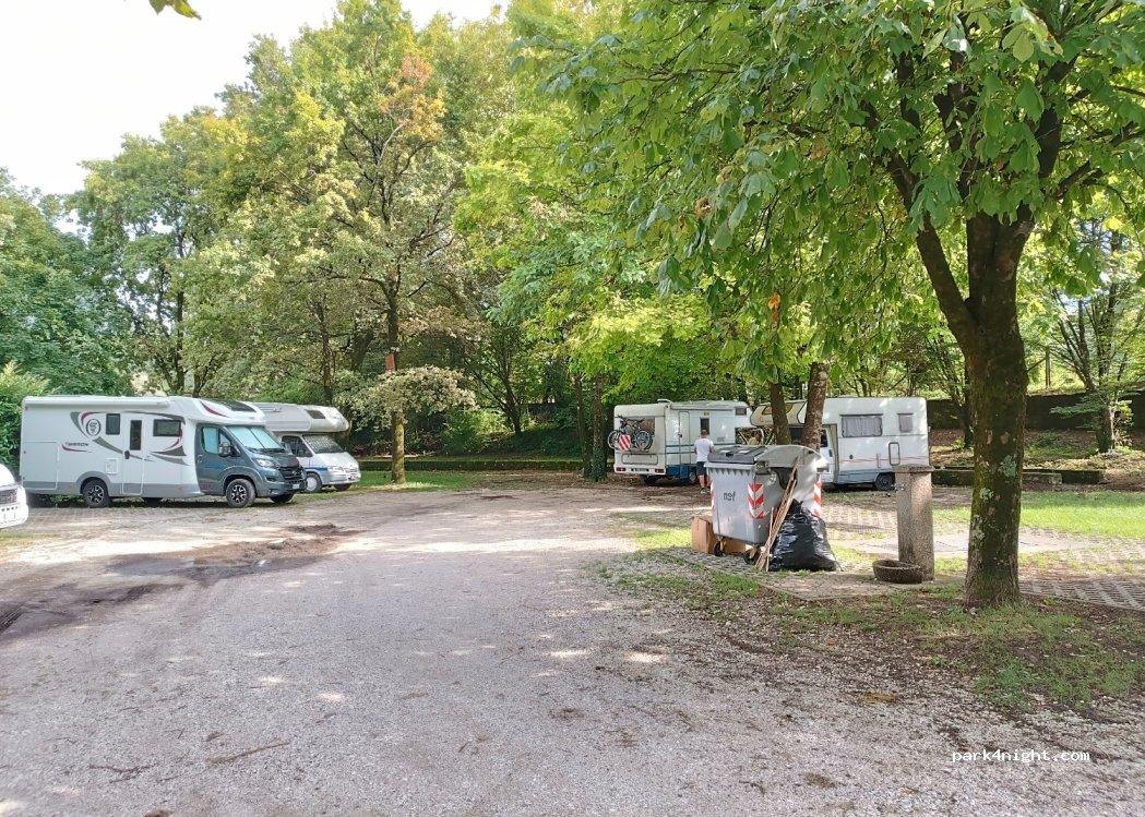 Área Sosta Camper 33017 Tarcento UD - Foto 7