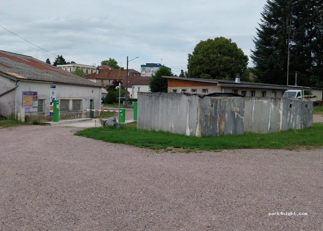 aire de stationnement camping cars 88240 La Vôge-les-Bains - Foto 4