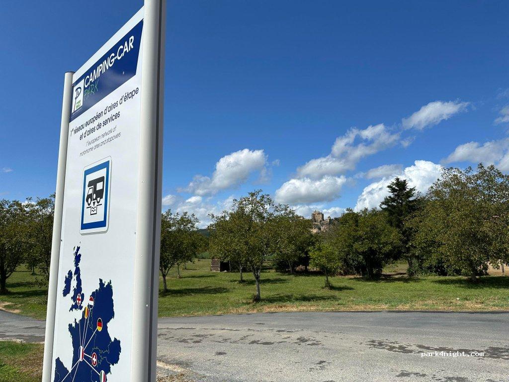 Aire Camping Car des Châteaux en Périgord - Foto 4