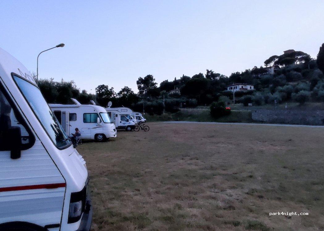 Area Sosta Camper Lucignano - Foto 7