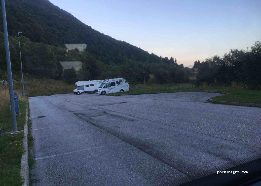 Area di sosta camper 33081 Aviano PN - Foto 4