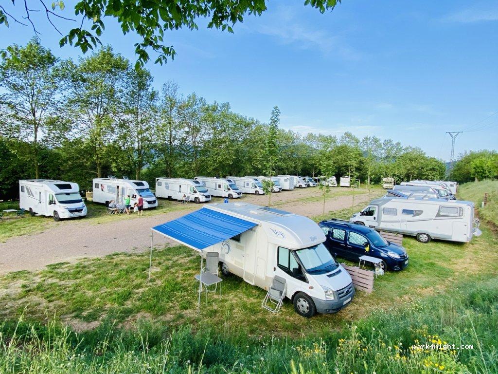 Área de Autocaravanas Privada Bodega Bach - Foto 7