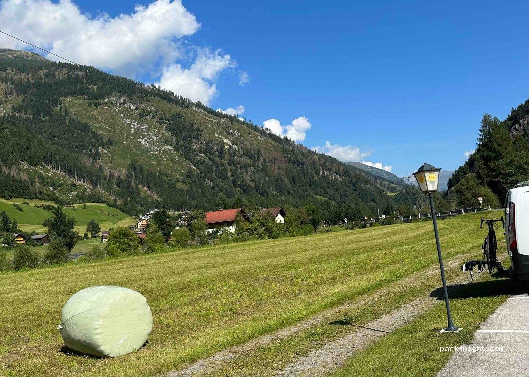 Wohnmobil- und Wohnwagenstellplatz 9842 Mörtschach