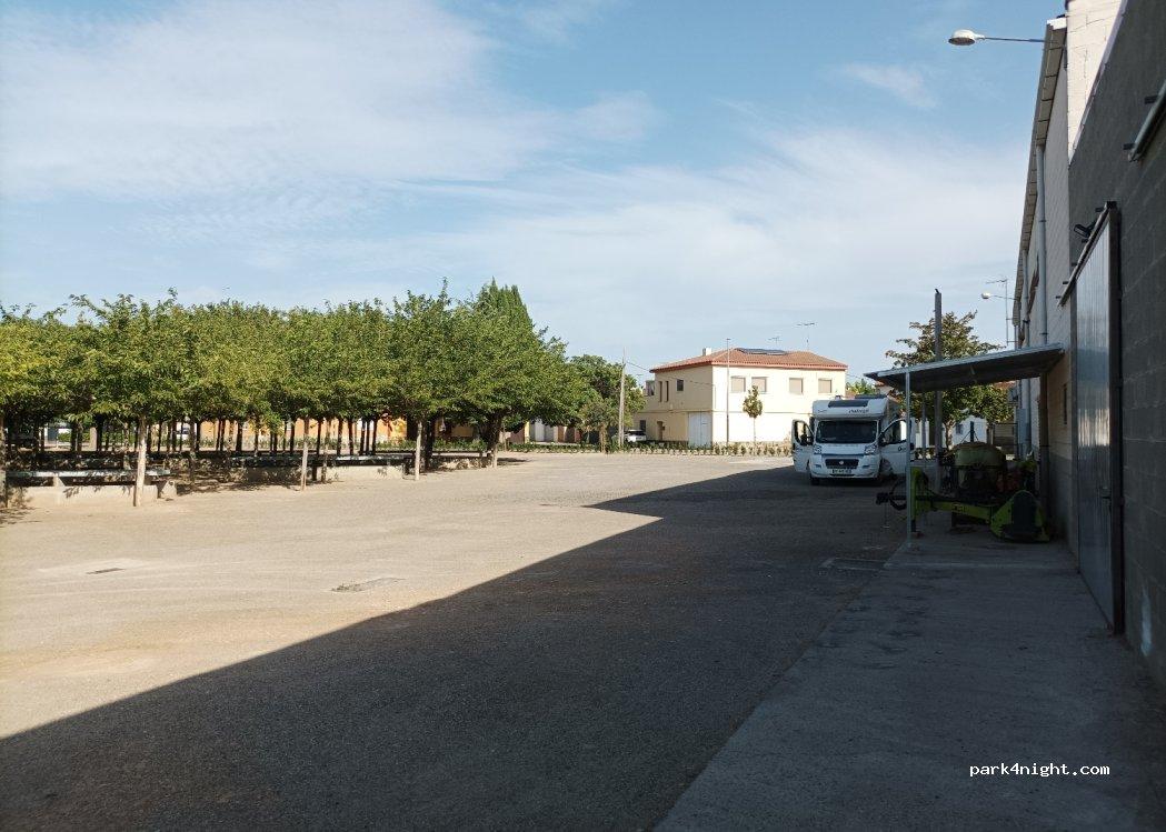 Área autocaravanas Gimenells