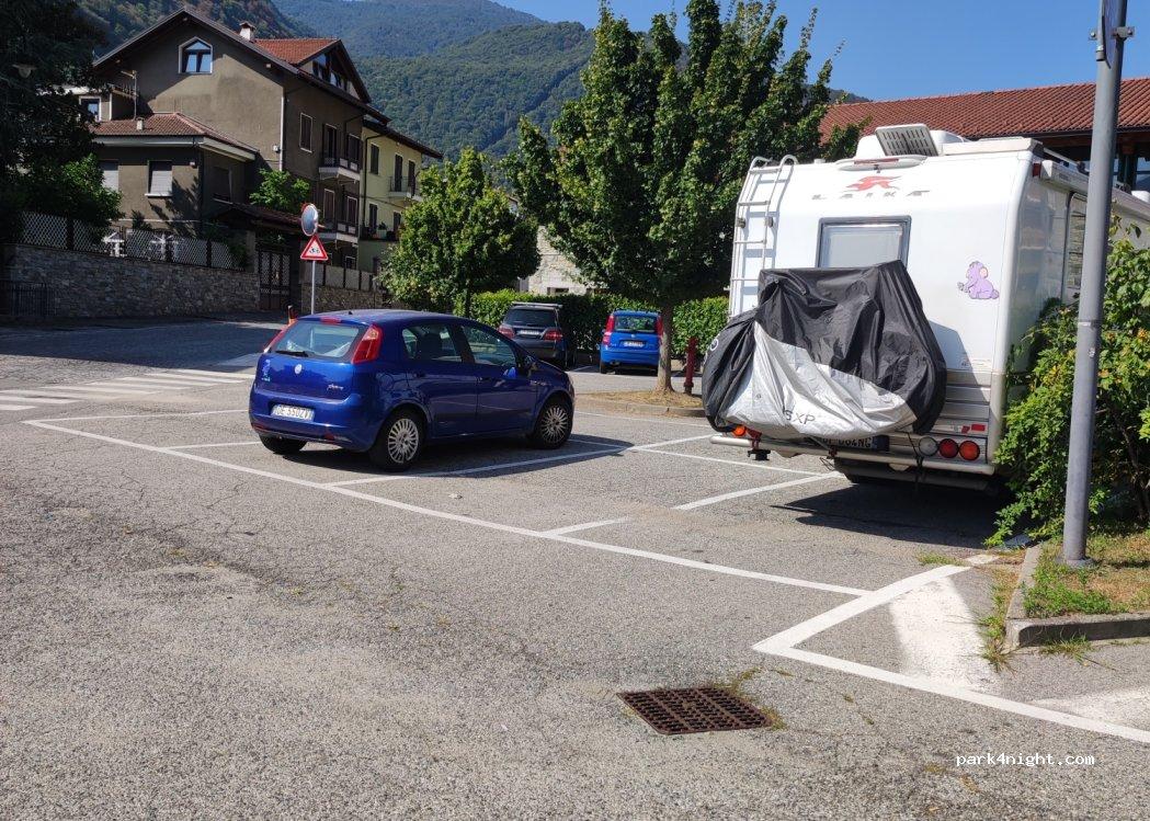 Area Sosta Camper - Pont Canavese - Foto 7