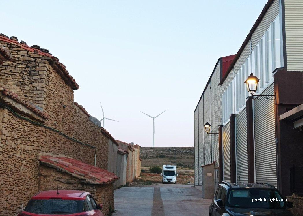 ÁREA DE AUTOCARAVANAS de Castellfort - Foto 2