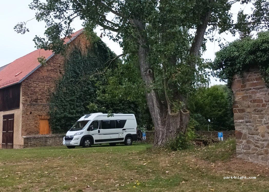 Wohnmobilstellplatz Wasserschloss - Foto 2