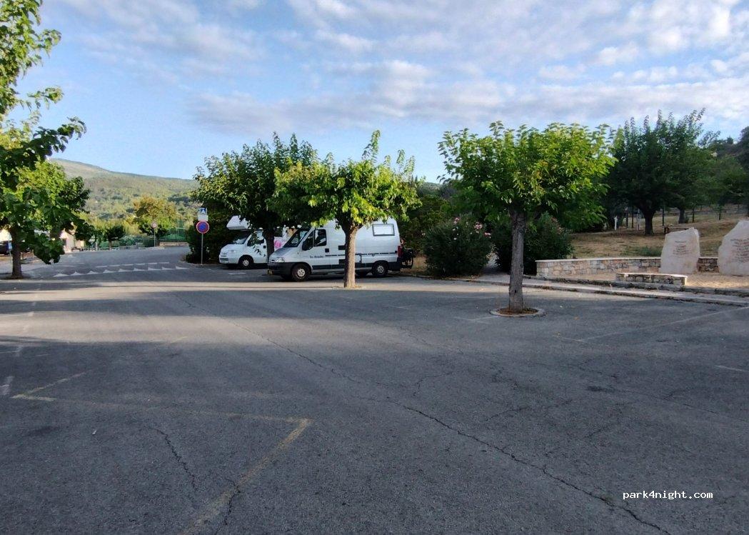 Aire de camping-car Fayence - Foto 2