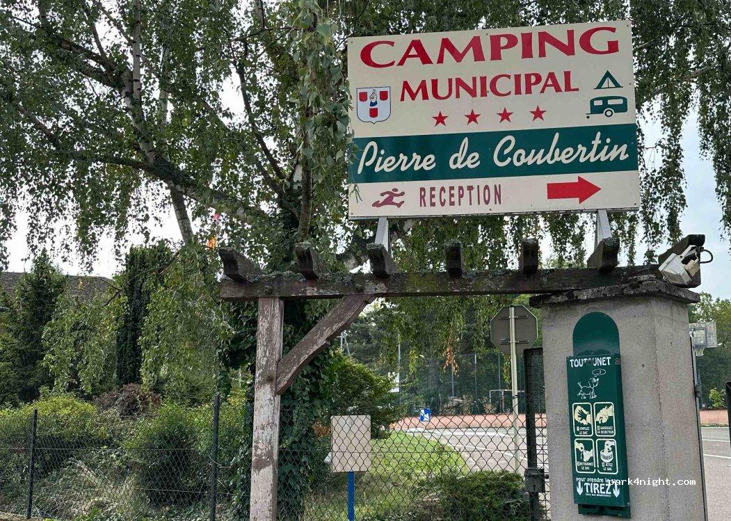 Aire d'accueil pour camping-cars