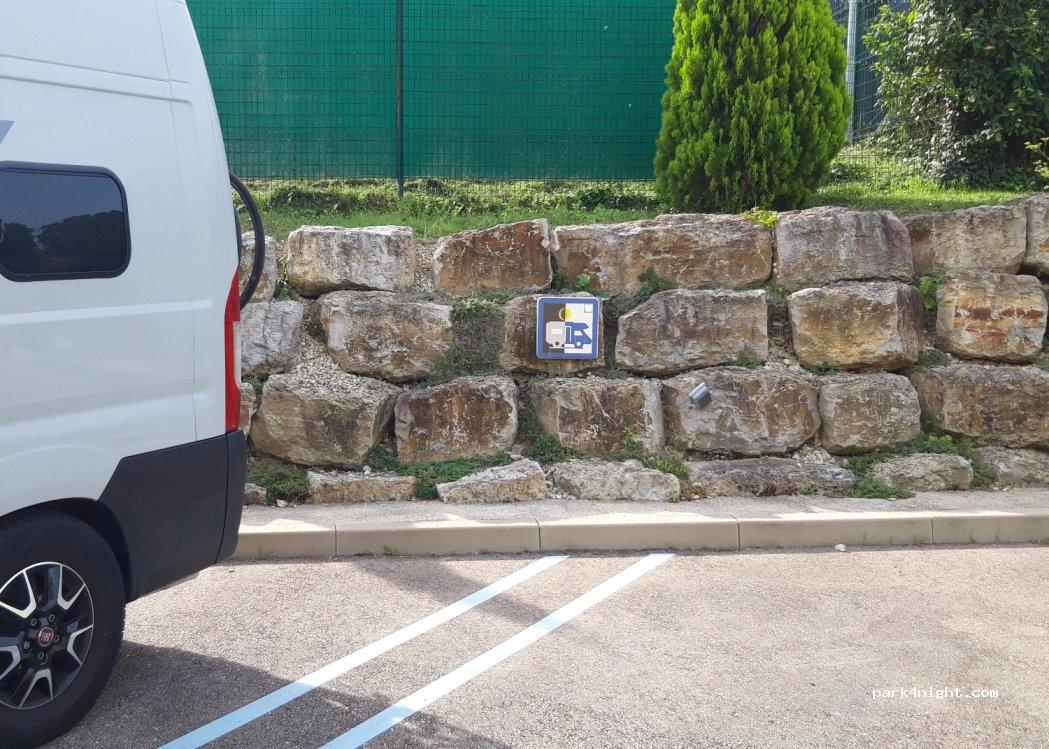 Aire de Camping-Cars Commercy - Foto 6