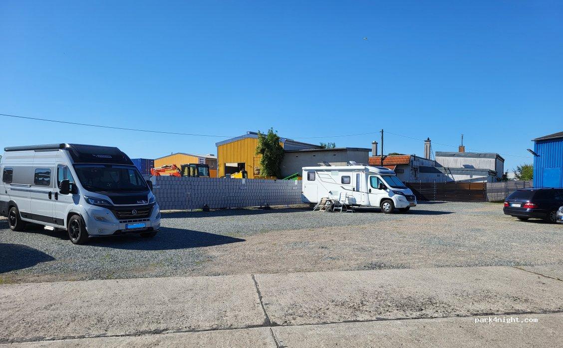 CaravanStellplatz / Wohnmobilstellplatz / Stellplatz