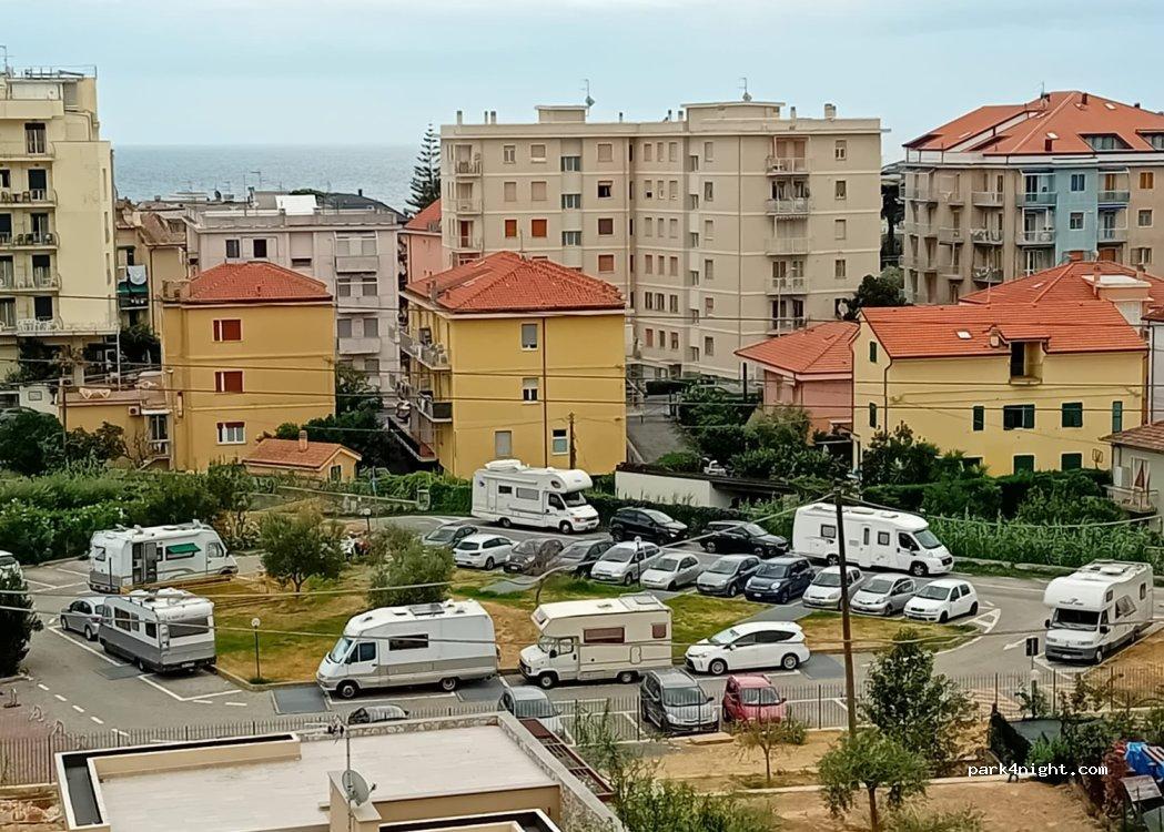 Camper Parking Area - The Stop - Loano - Foto 6