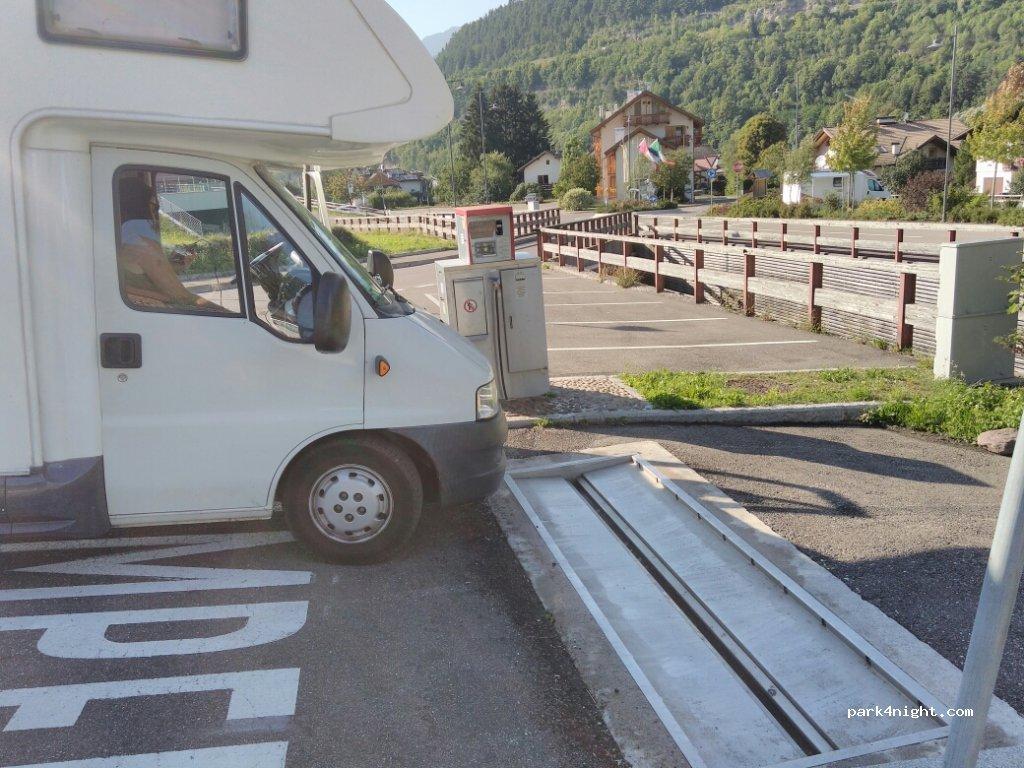 Area Sosta Camper - Tesero Lago - Foto 2