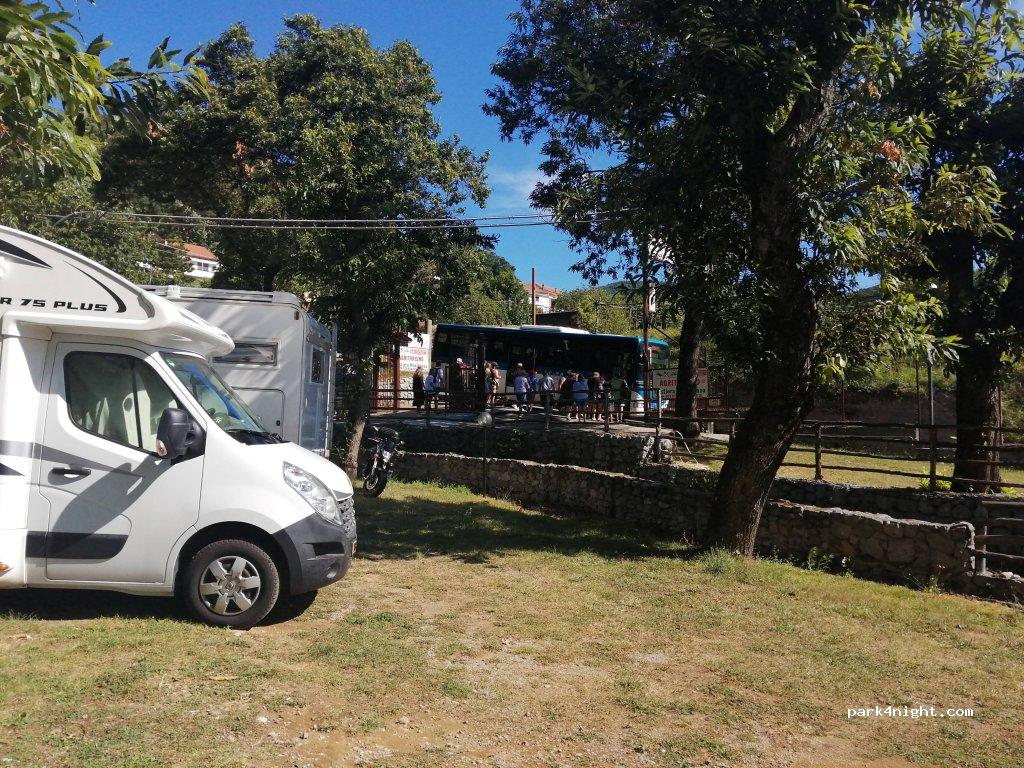 Area Camper e Roulotte • Monte Volturino - Foto 4