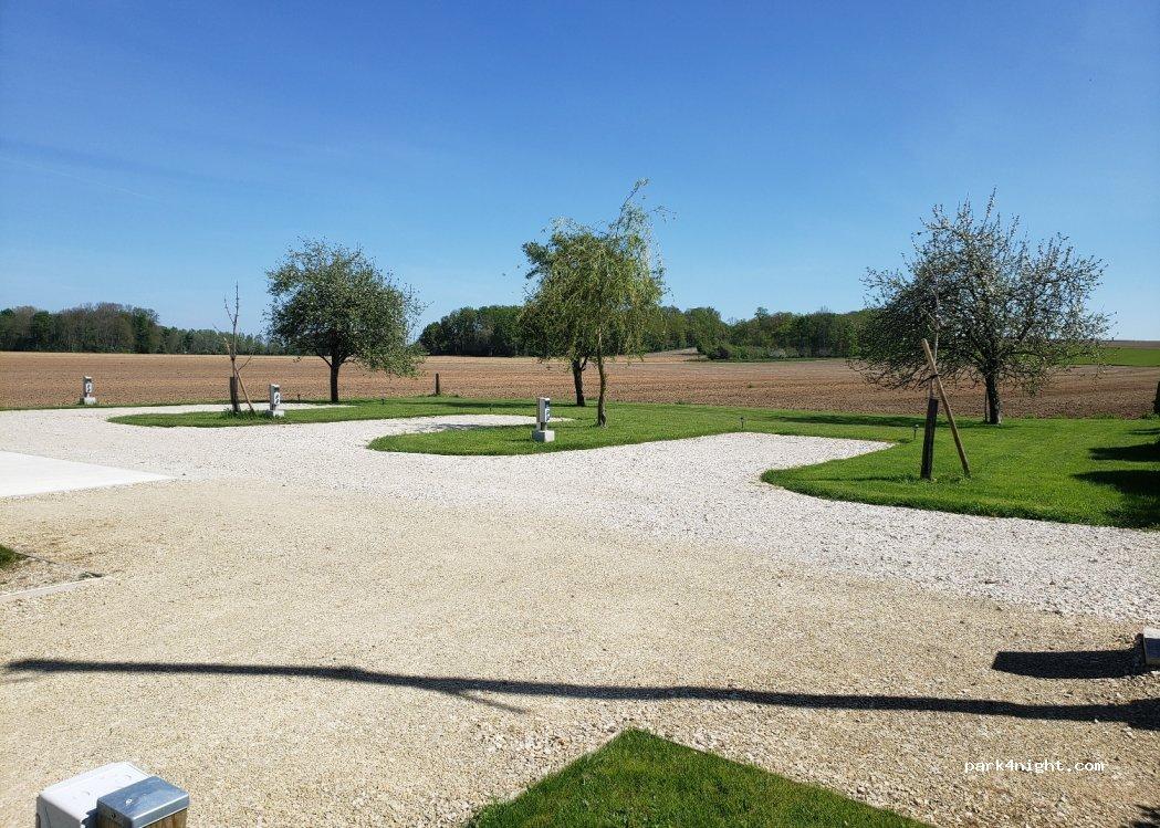 Aire camping cars"l Aire Tranquille " - Foto 3