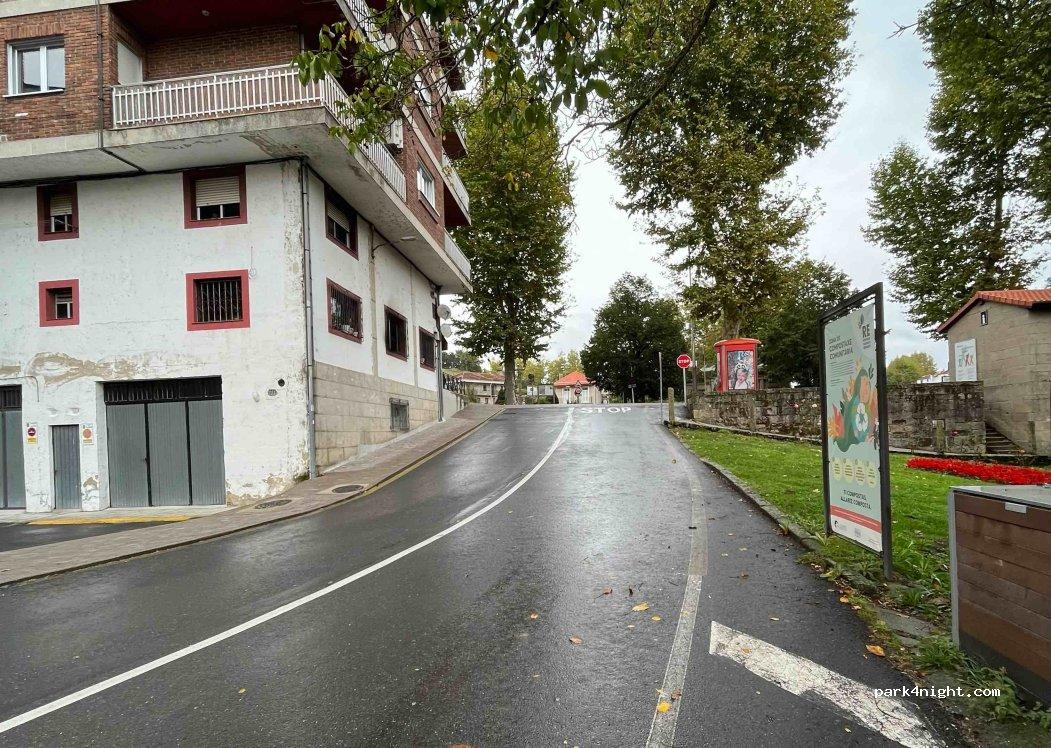 Área autocaravanas de Allariz - Foto 2