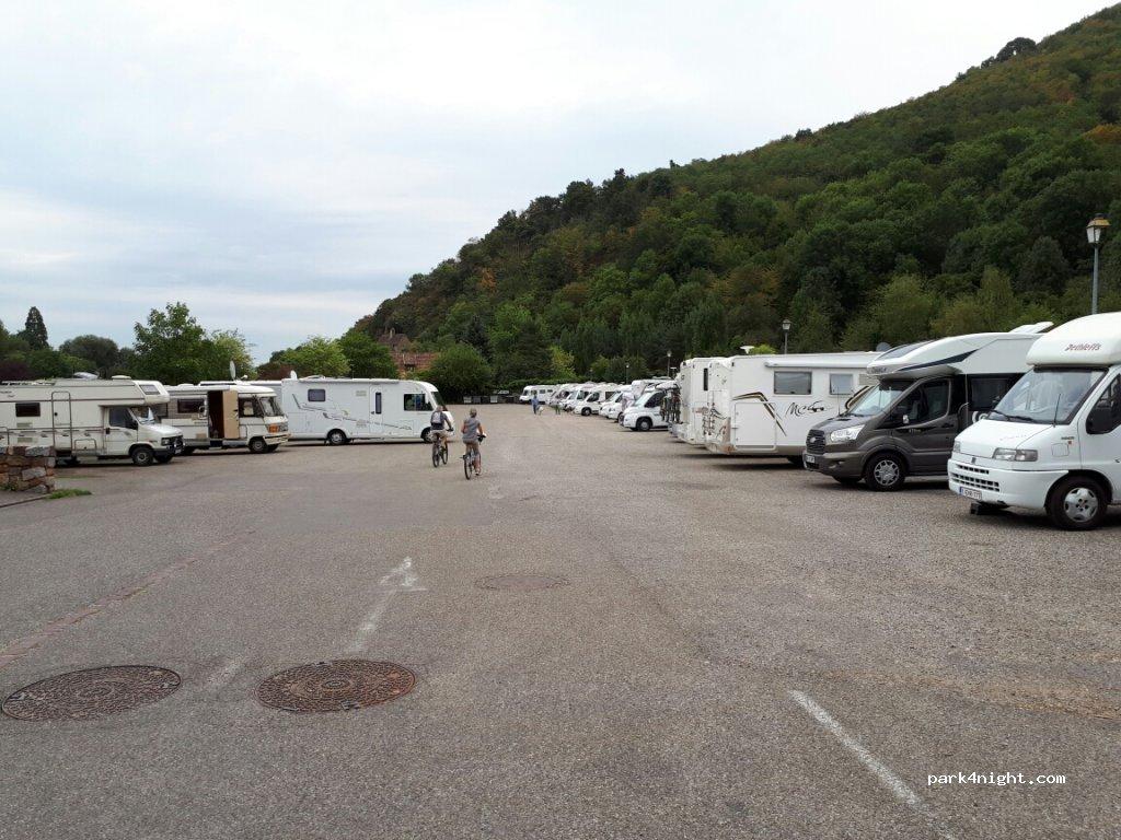 La Vernière parking lot (camping-cars) - Foto 7