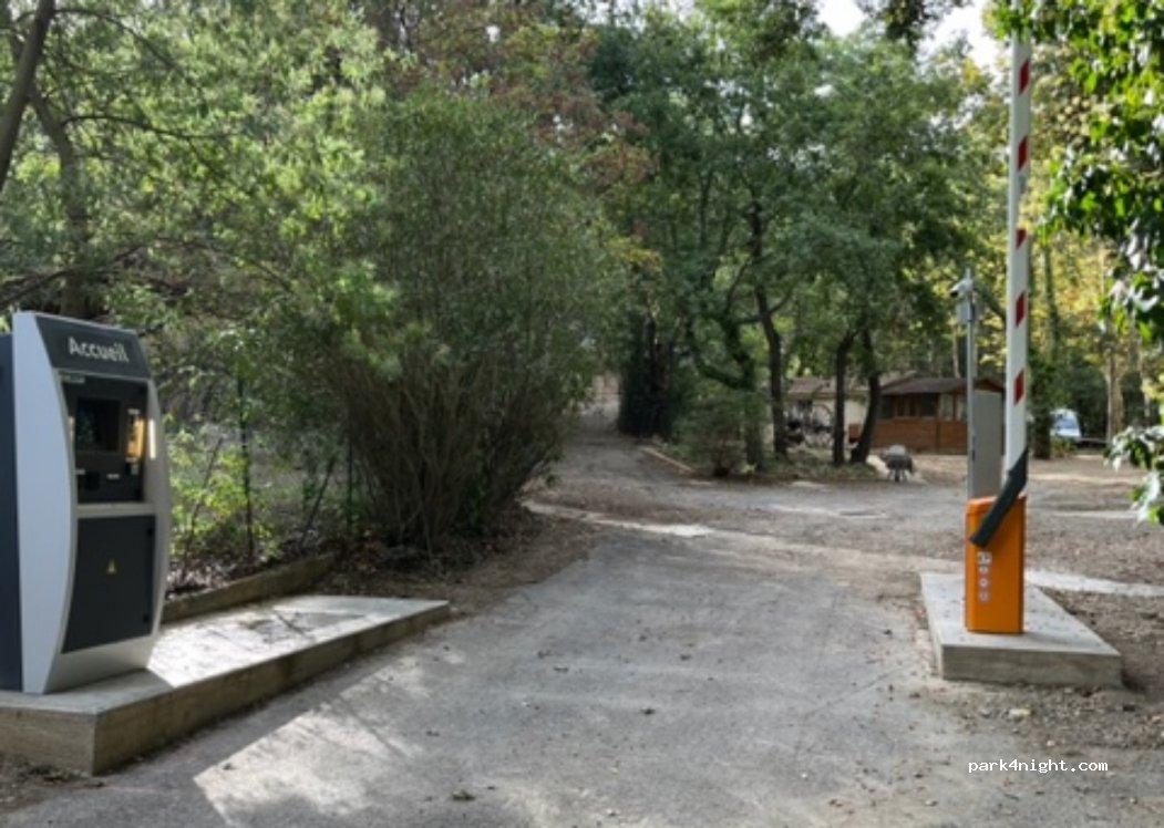 Aire camping-car l'orée du bois - Foto 4