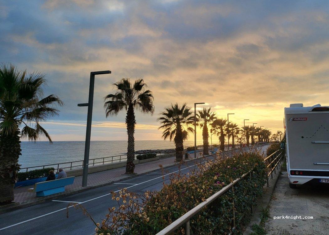 Camper Village - Campeggio a Santo Stefano al Mare - Foto 5