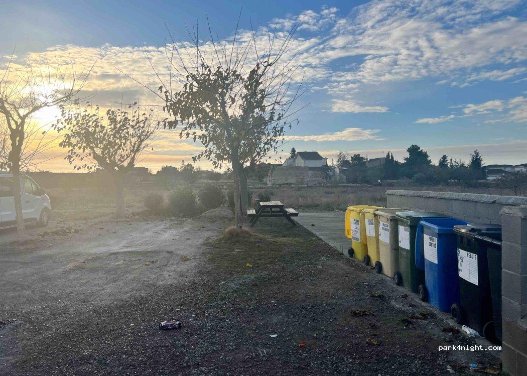 Área autocaravanas Cervera - Foto 7