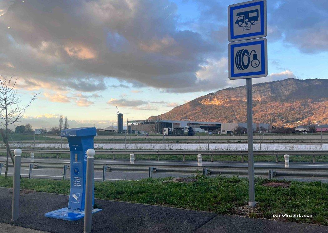 Aire de service camping car 74130 Bonneville - Foto 5