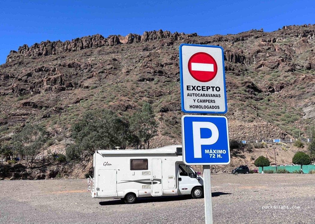Camper caravana free parking 72h
